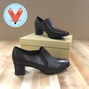 🦊 8W Brown Leather Bootie